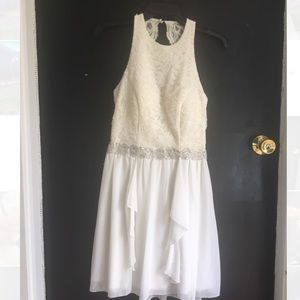 White Knee Length Prom/Homecoming Dress